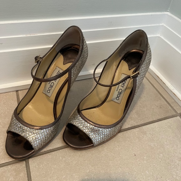Jimmy Choo Silver Heels. - Picture 3 of 5